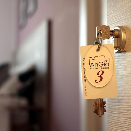 Angio Holiday Rooms Nápoles Exterior foto